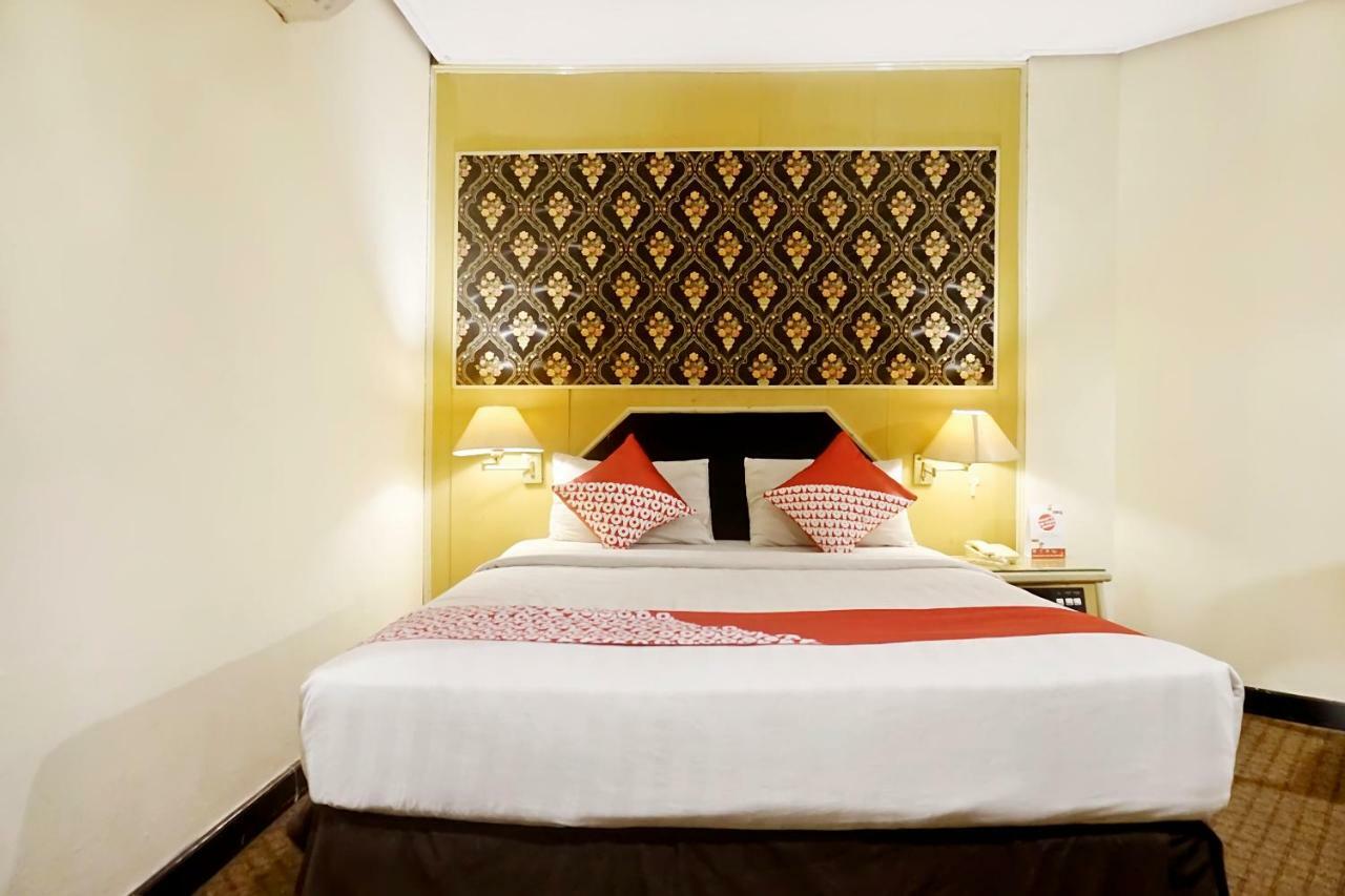 Oyo 805 Hotel Dyan Graha Pekanbaru Exterior foto